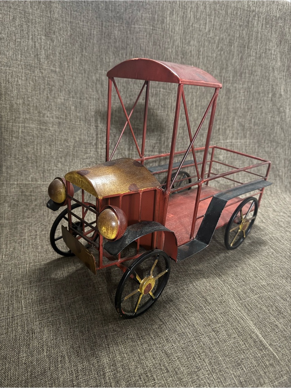 Classic Vintage Antique Model Metal Car Decorative Wagon